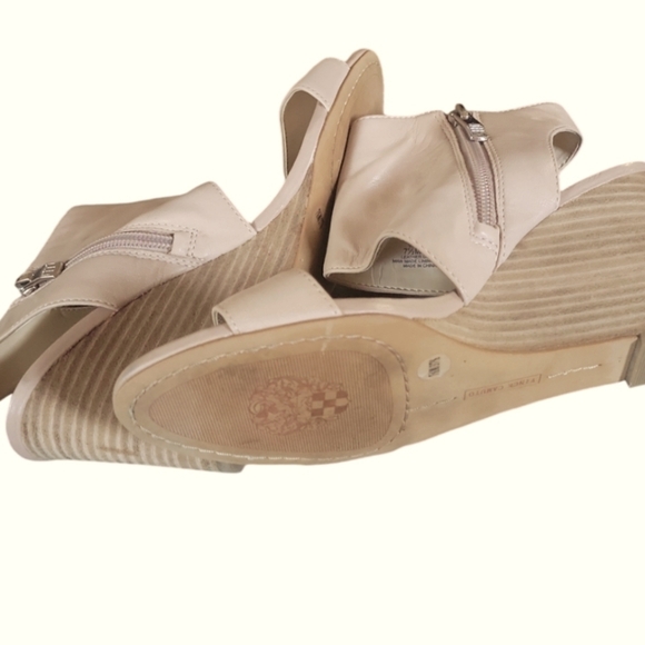 Vince Camuto Leather Lyssia Wedge Side Zip Side Buckles Fastening Nude Sandals - Picture 3 of 10